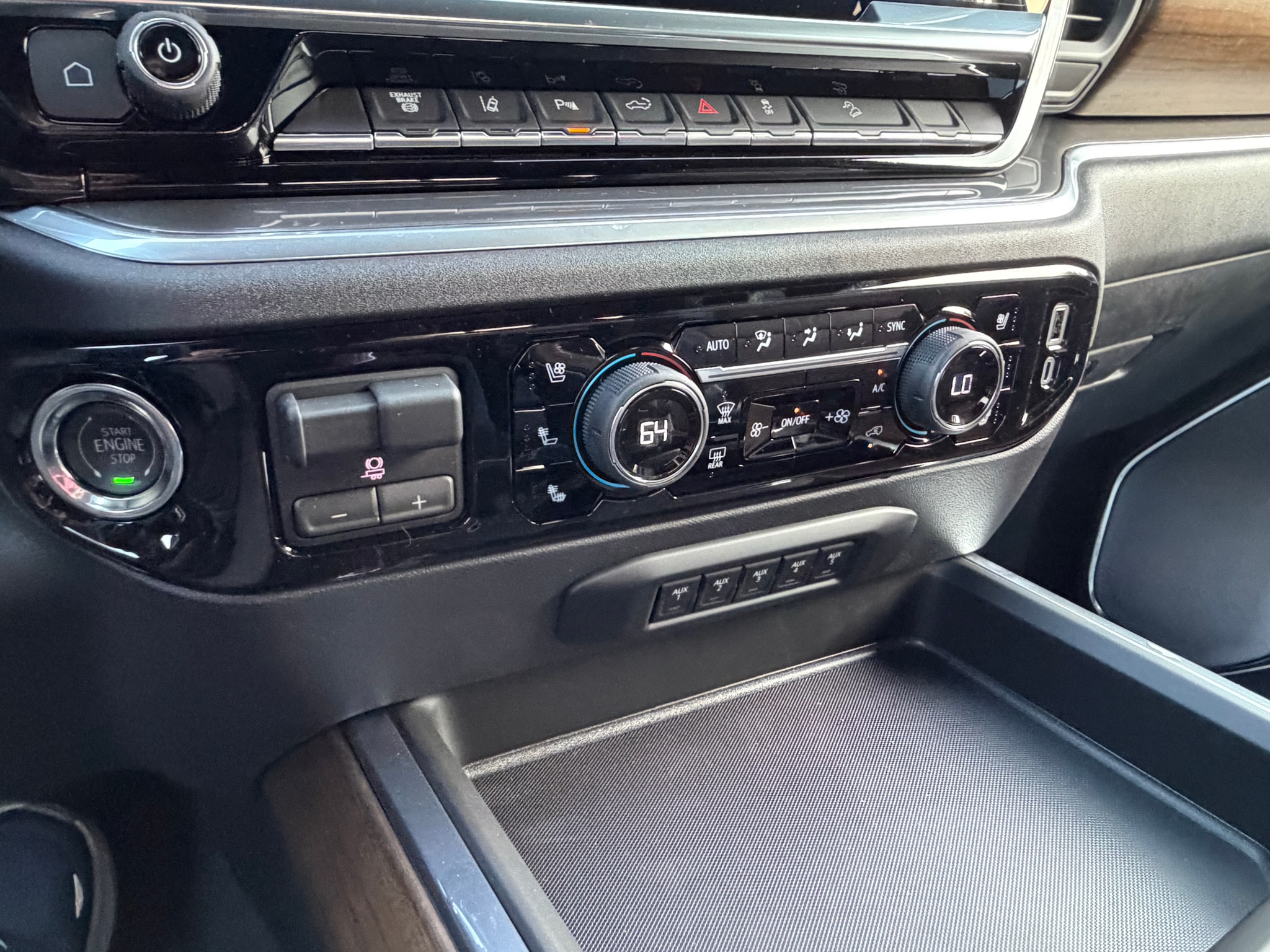 2026 Chevrolet Silverado 2500 HD High Country - Photo 9