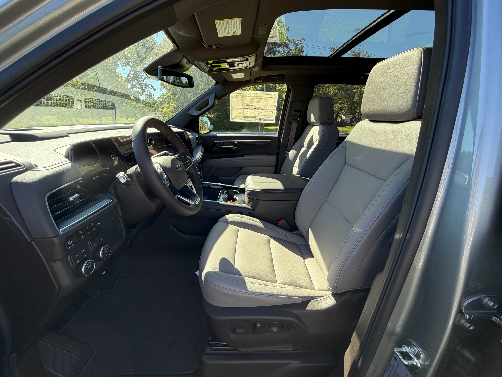2026 Chevrolet Tahoe Z71 - Photo 17