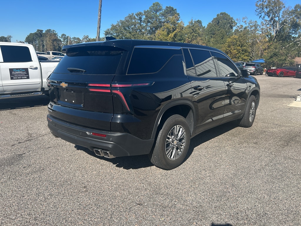 Used 2024 Chevrolet Traverse LS SUV