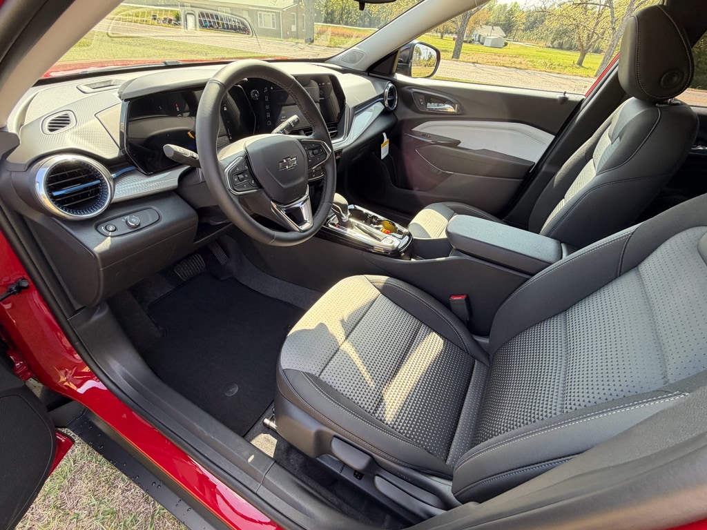 2026 Chevrolet Trax LT - Photo 18