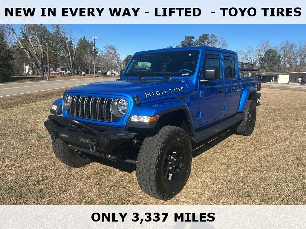 Used 2025 Jeep Gladiator High Tide Truck Crew Cab