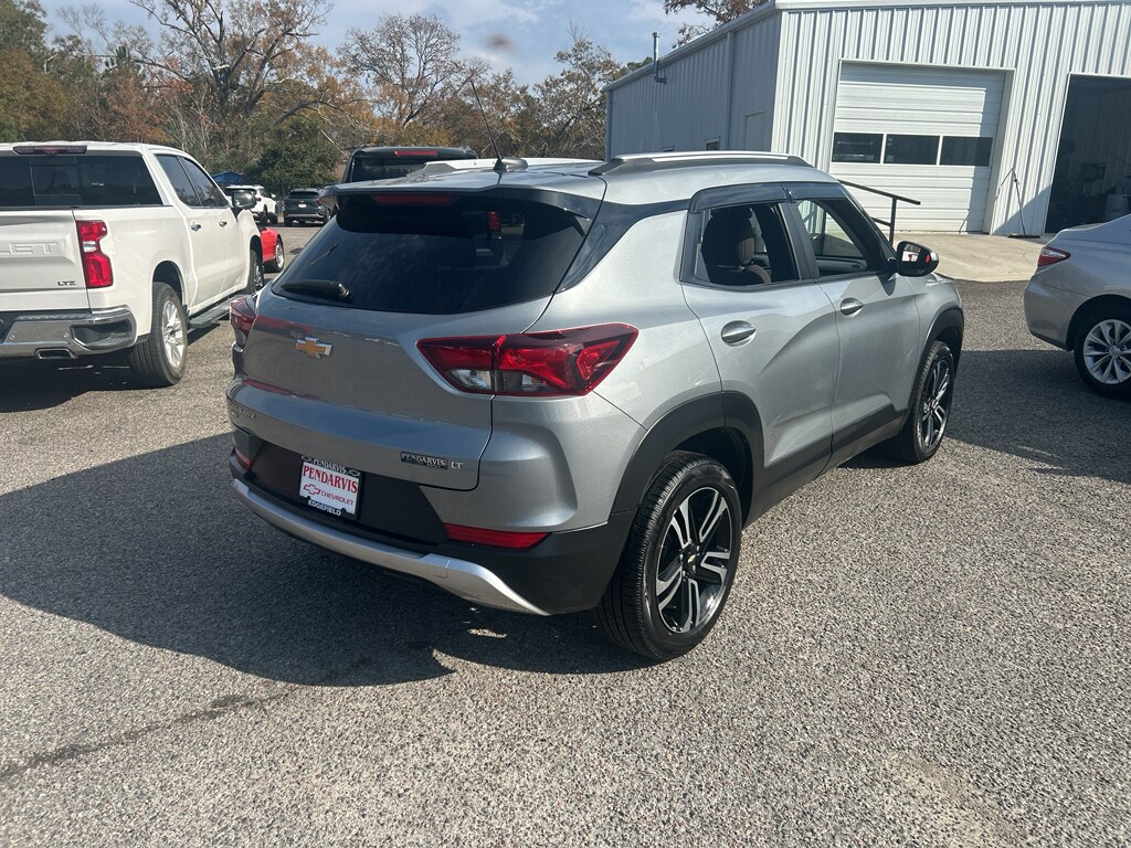 2023 Chevrolet Trailblazer LT photo 3
