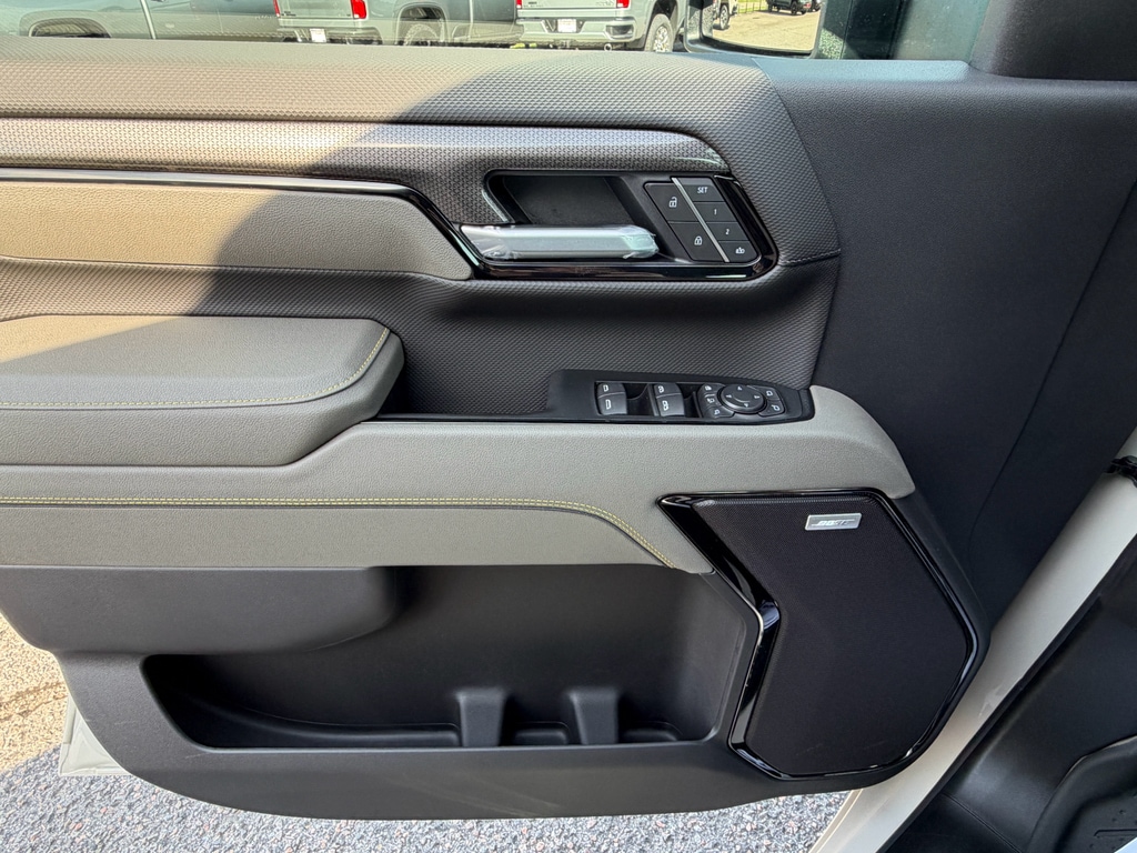 2026 Chevrolet Silverado 2500 HD ZR2 - Photo 20