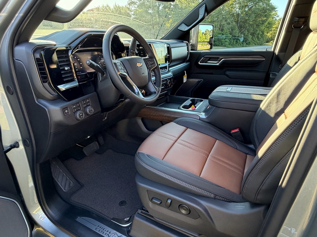 2026 Chevrolet Silverado 2500 HD High Country - Photo 17