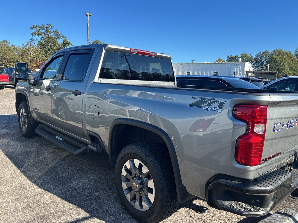 Used 2025 Chevrolet Silverado 2500 HD Custom Truck Crew Cab