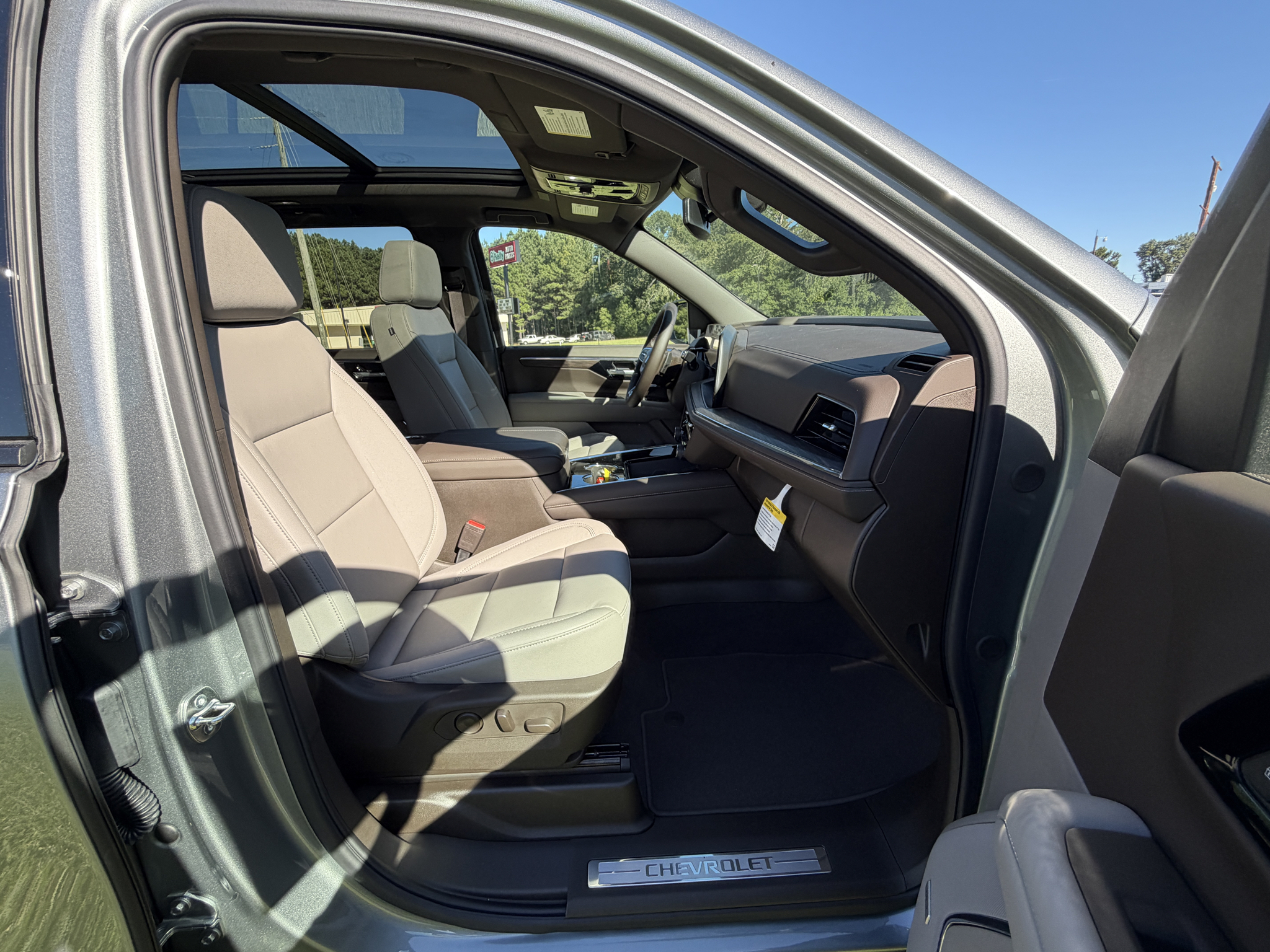 2026 Chevrolet Tahoe Z71 - Photo 26
