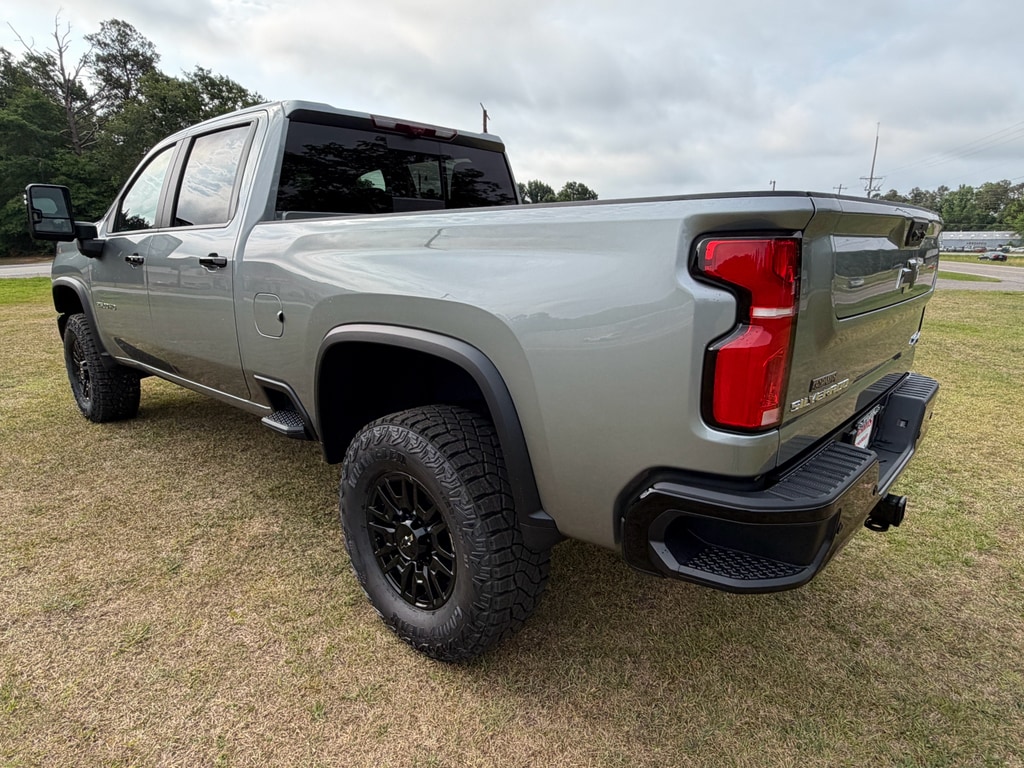 2026 Chevrolet Silverado 2500 HD ZR2 - Photo 29
