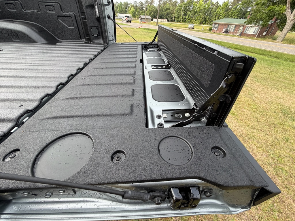 2026 Chevrolet Silverado 2500 HD ZR2 - Photo 36