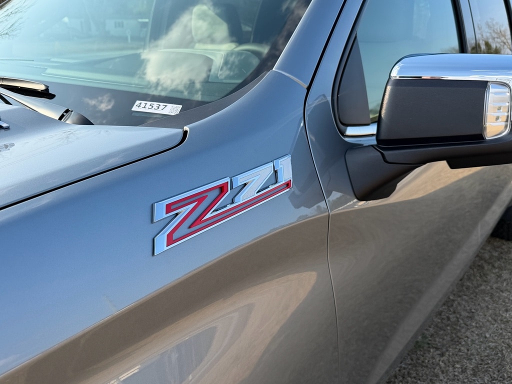 2026 Chevrolet Silverado 1500 LTZ - Photo 12