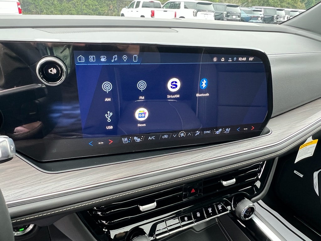 2026 Chevrolet Suburban Premier - Photo 6