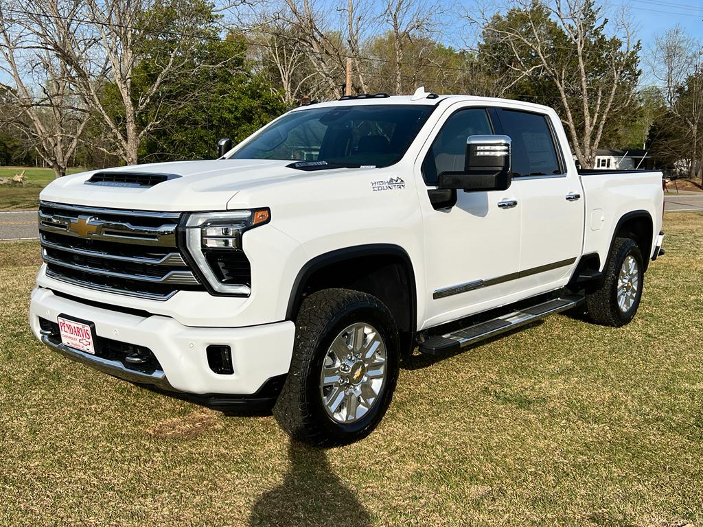 2025 Chevrolet Silverado 2500HD High Country photo 2