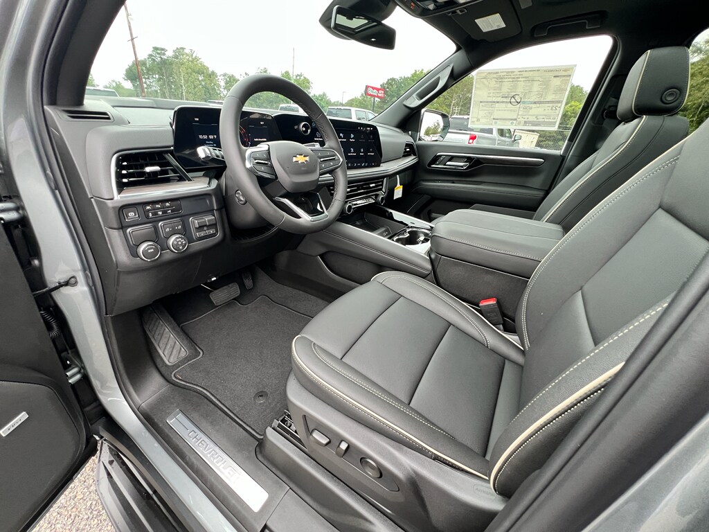 2026 Chevrolet Suburban Premier - Photo 34