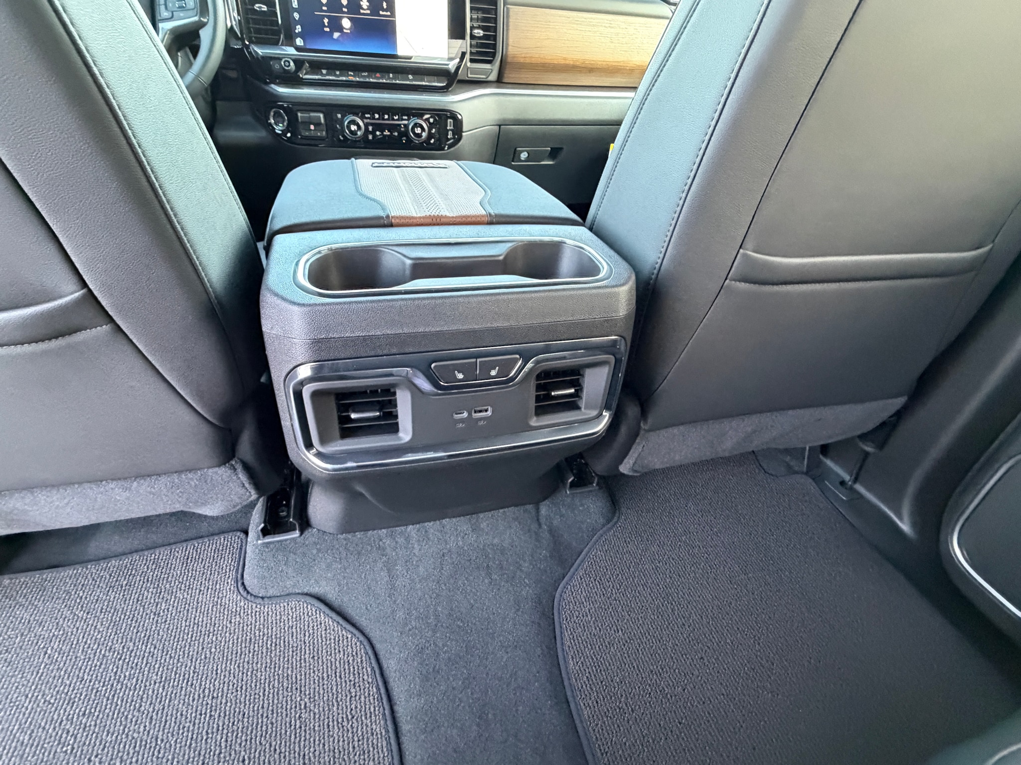 2026 Chevrolet Silverado 2500 HD High Country - Photo 19
