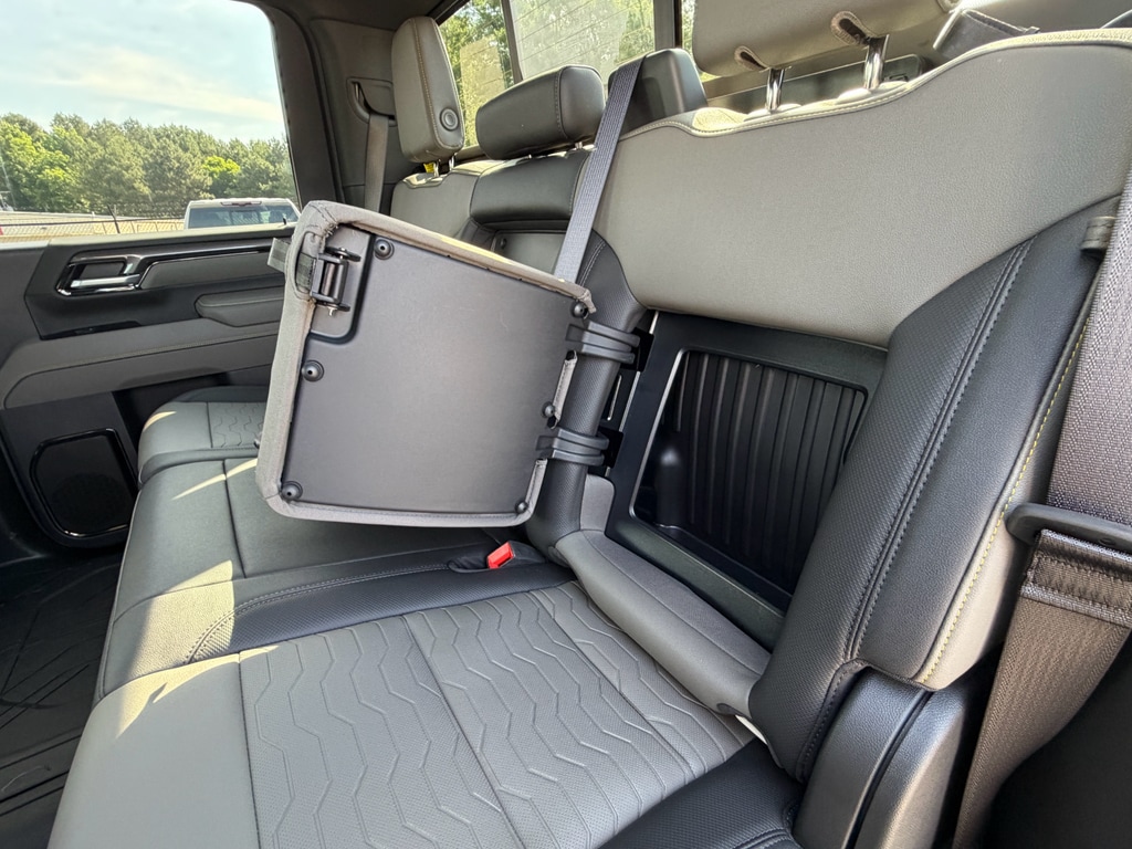2026 Chevrolet Silverado 2500 HD ZR2 - Photo 30