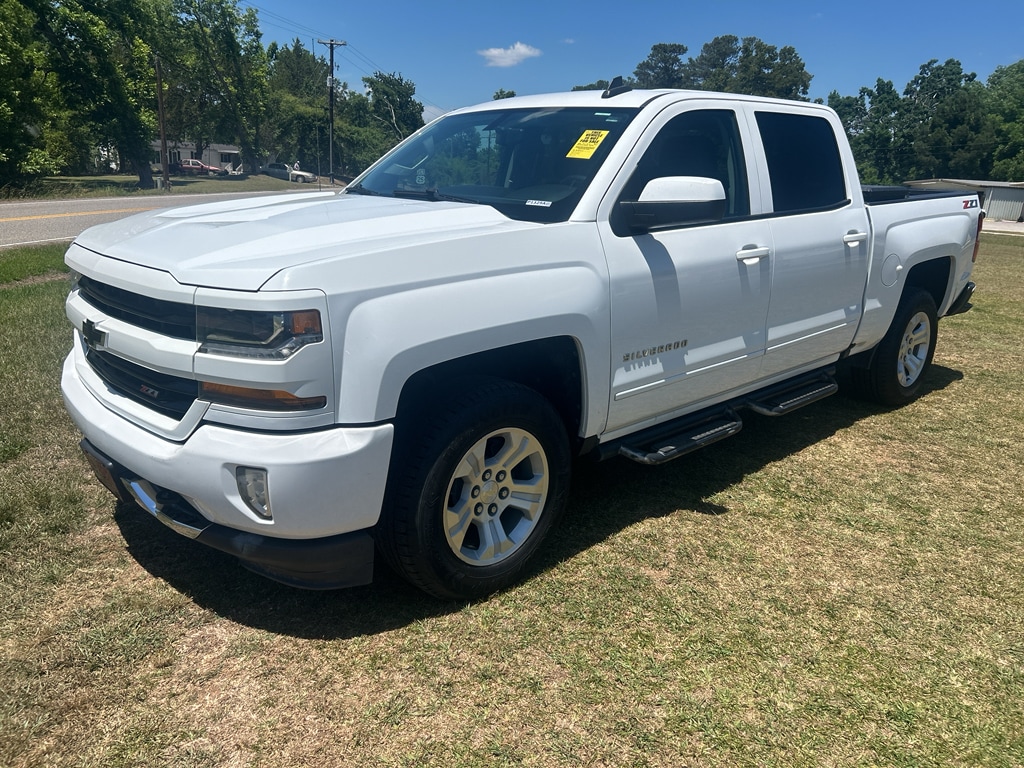 Used 2018 Chevrolet Silverado 1500 LT Z71 with VIN 3GCUKREC4JG463369 for sale in Edgefield, SC