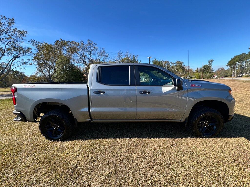 2026 Chevrolet Silverado 1500 LT Trail Boss photo 2