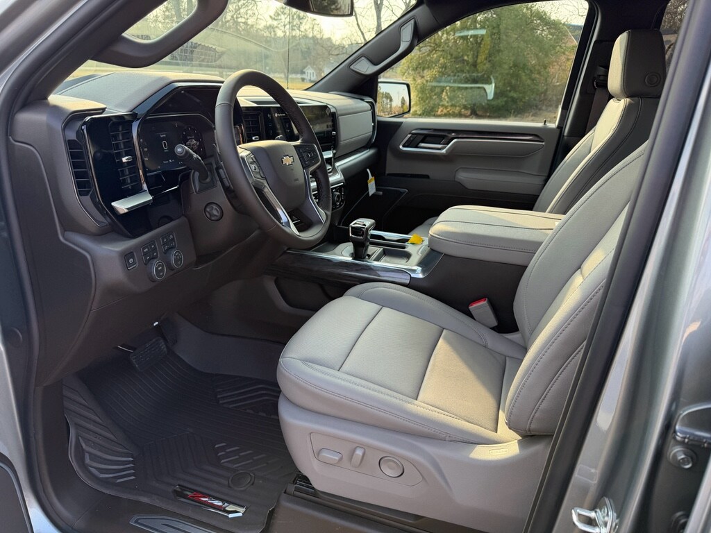 2026 Chevrolet Silverado 1500 LTZ - Photo 24