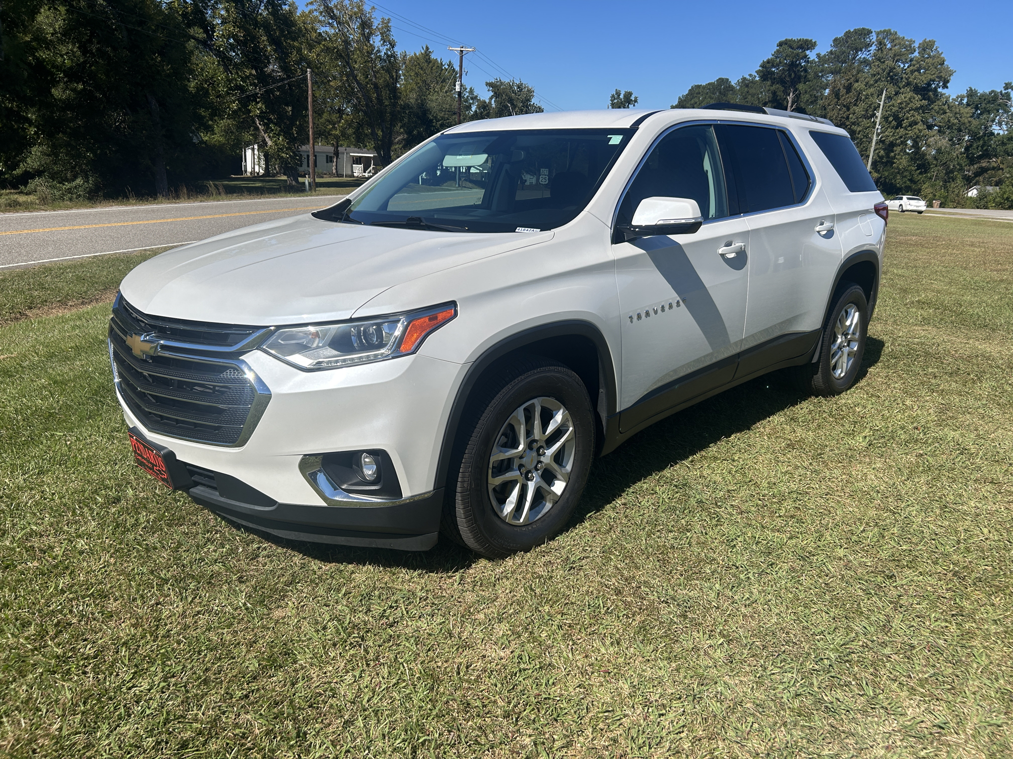 Used 2018 Chevrolet Traverse 1LT with VIN 1GNERGKWXJJ105444 for sale in Edgefield, SC