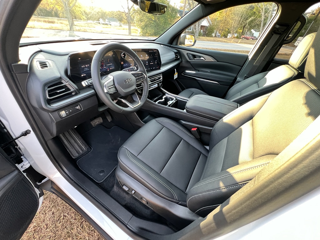 New 2026 Chevrolet Traverse LT SUV