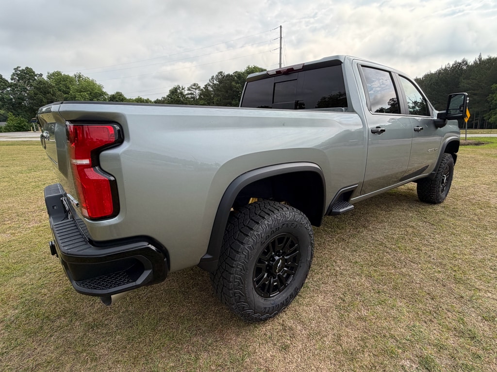 2026 Chevrolet Silverado 2500 HD ZR2 - Photo 31