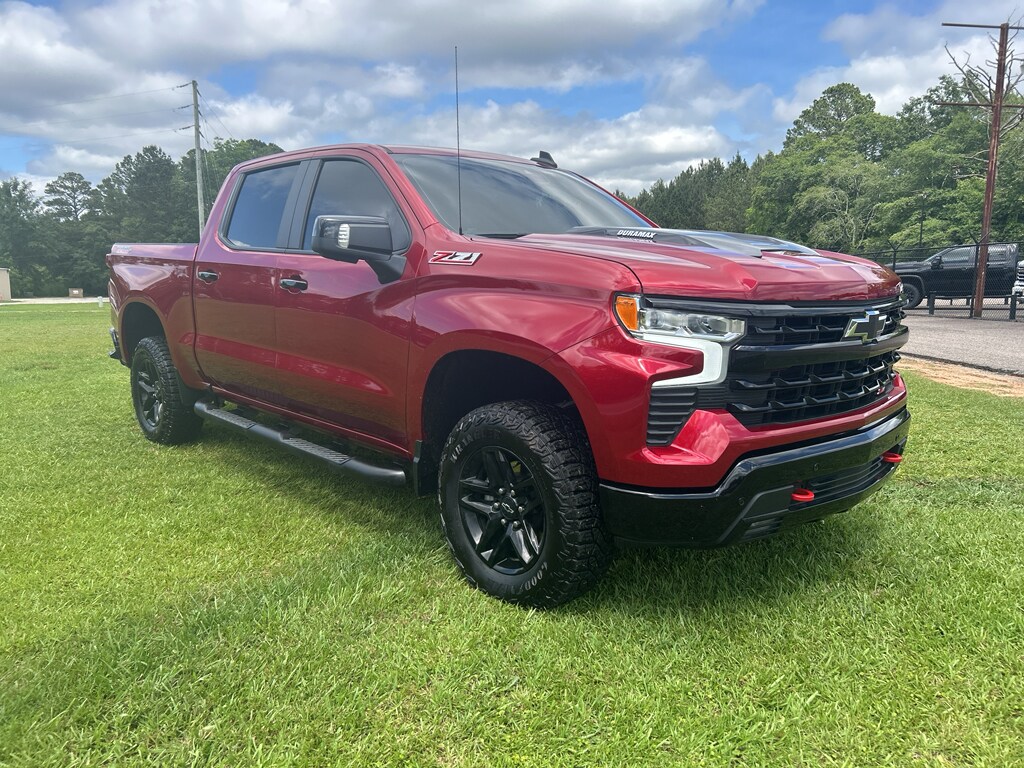 2024 Chevrolet Silverado 1500 LT Trail Boss photo 4