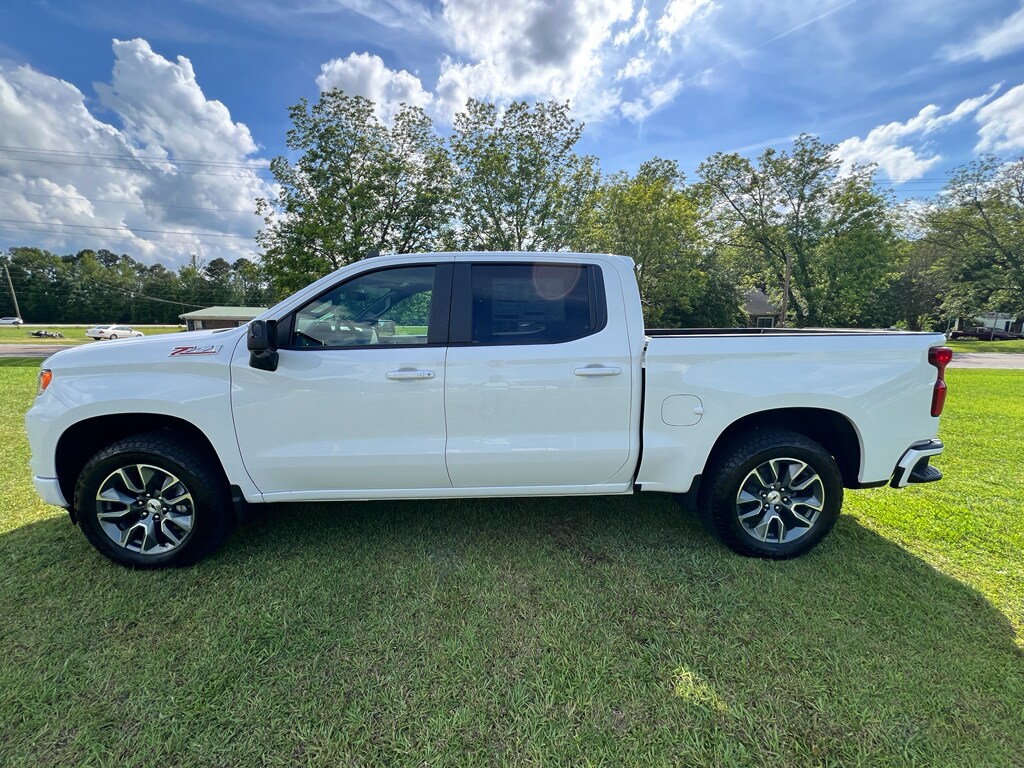 2025 Chevrolet Silverado 1500 RST photo 2