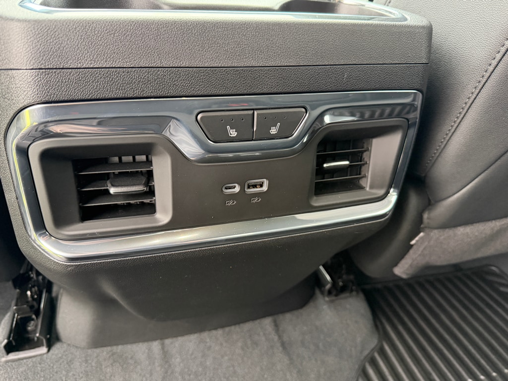 2026 Chevrolet Silverado 1500 LTZ - Photo 20
