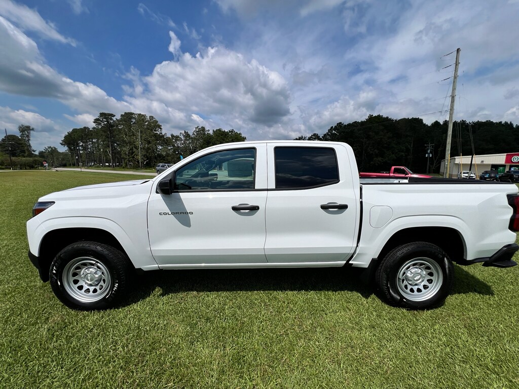 2026 Chevrolet Colorado Work Truck photo 2