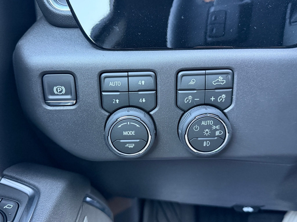 2026 Chevrolet Silverado 1500 LT Trail Boss - Photo 6