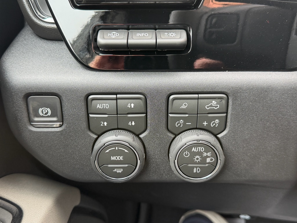 2026 Chevrolet Silverado 2500 HD ZR2 - Photo 6