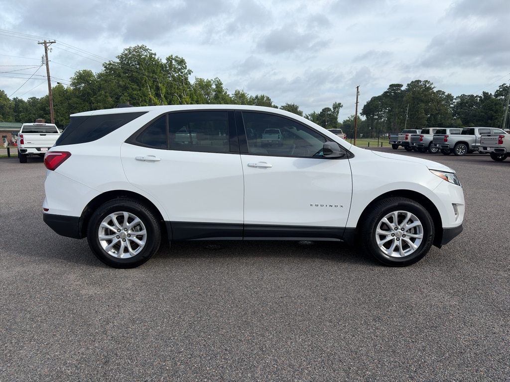Used 2019 Chevrolet Equinox LS with VIN 3GNAXHEV4KS563932 for sale in Edgefield, SC
