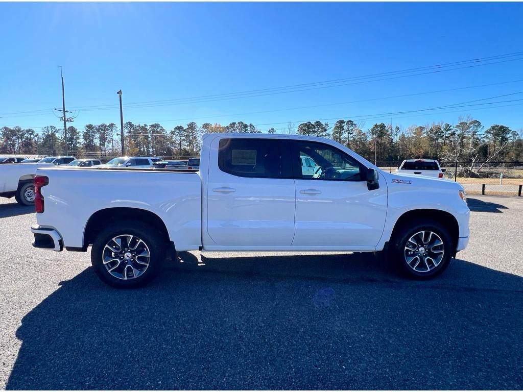 2025 Chevrolet Silverado 1500 RST photo 3