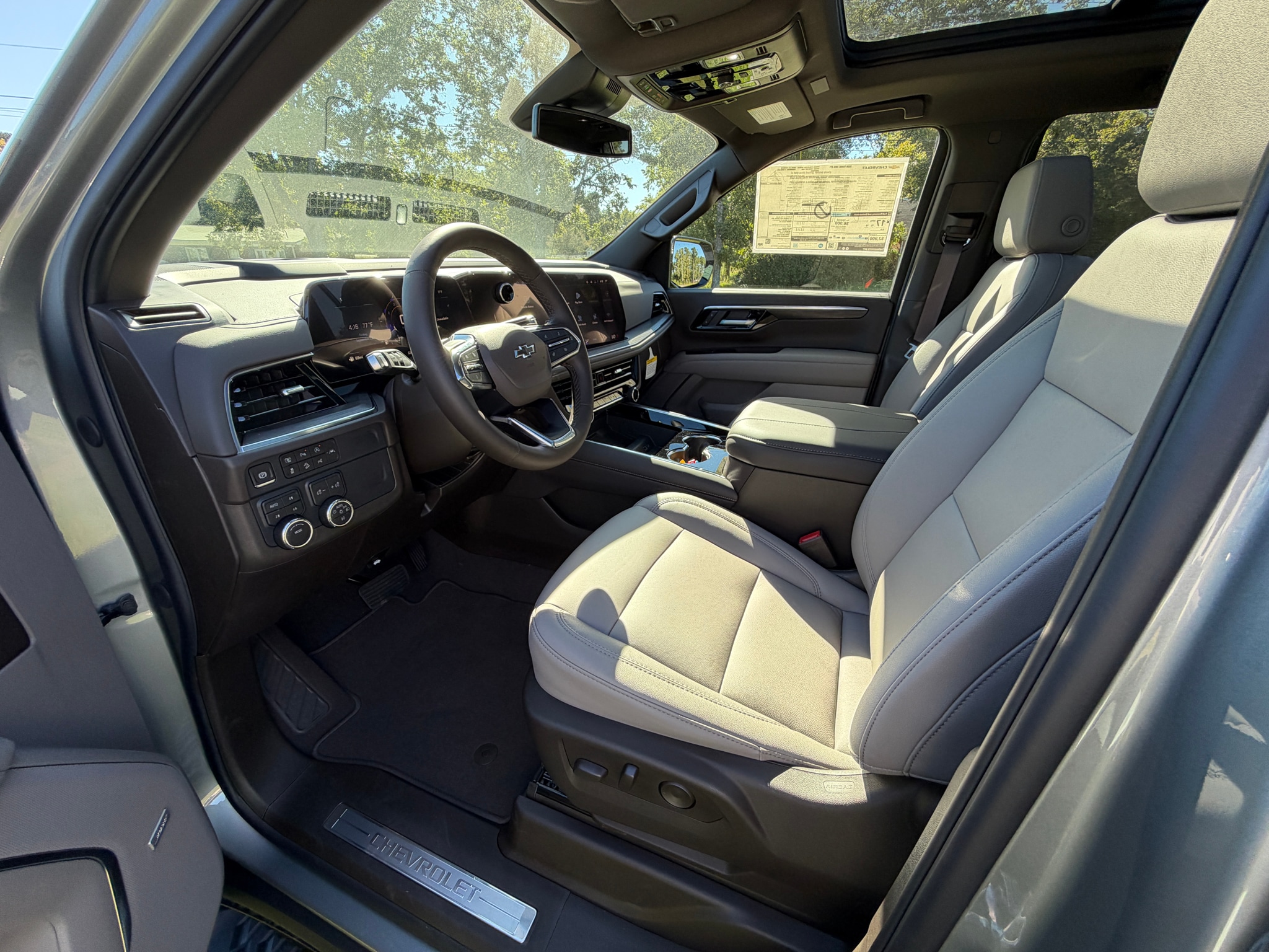 2026 Chevrolet Tahoe Z71 - Photo 12