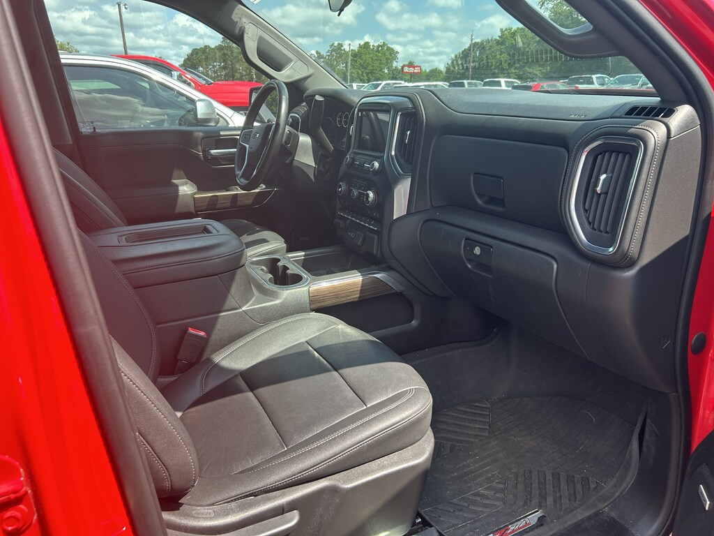2022 Chevrolet Silverado 1500 RST photo 4