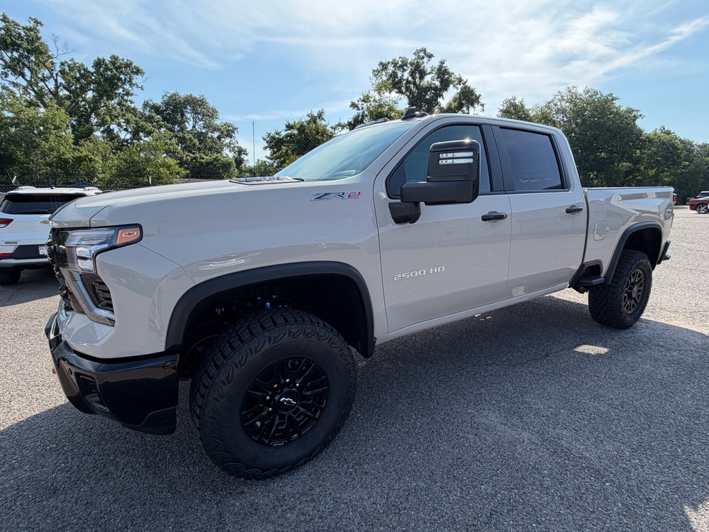 2026 Chevrolet Silverado 2500 HD ZR2 - Photo 10