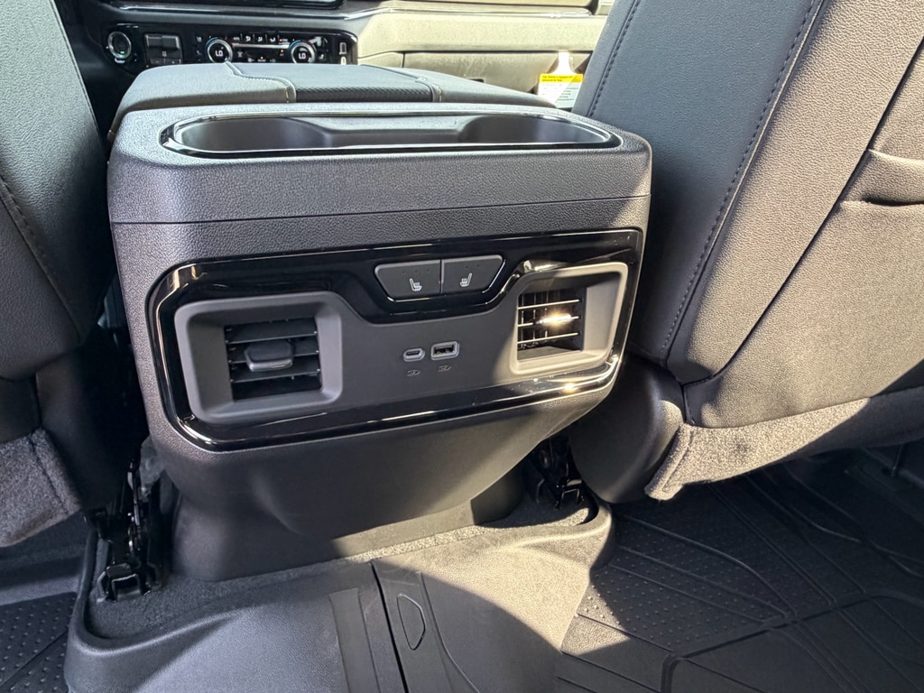 2026 Chevrolet Silverado 2500 HD ZR2 - Photo 23