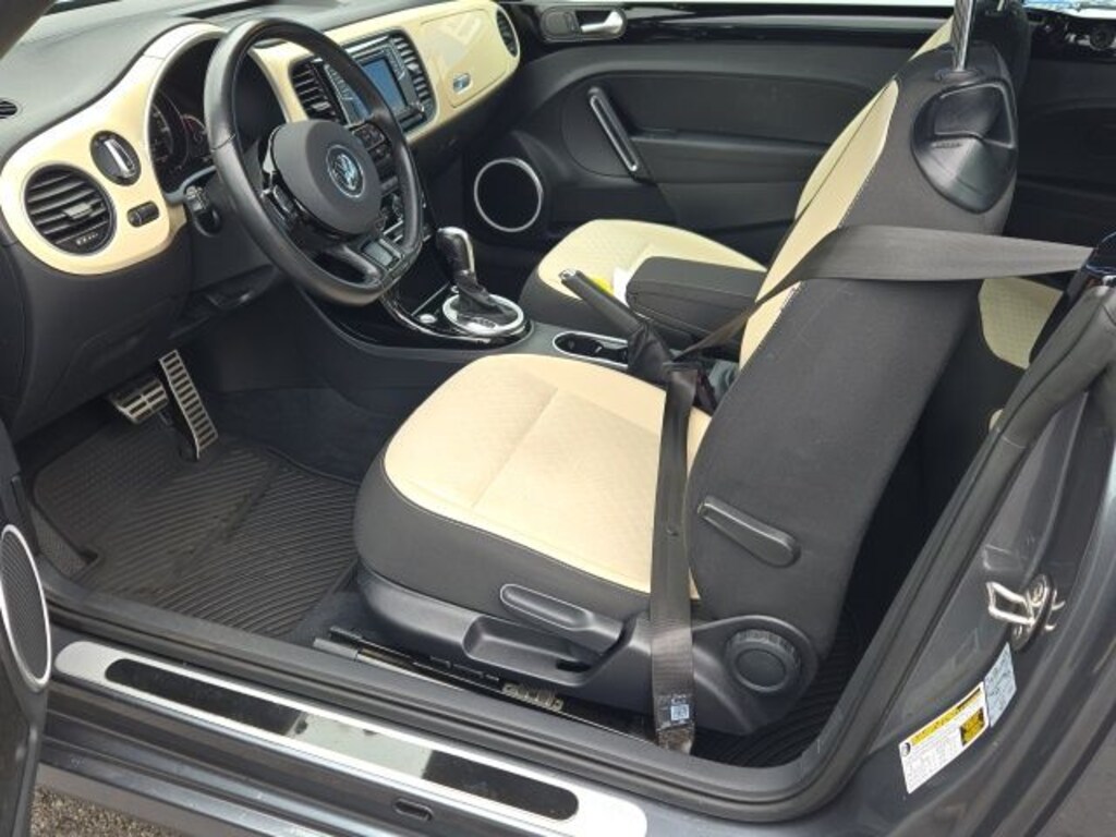 Used 2019 Volkswagen Beetle Convertible  Convertible