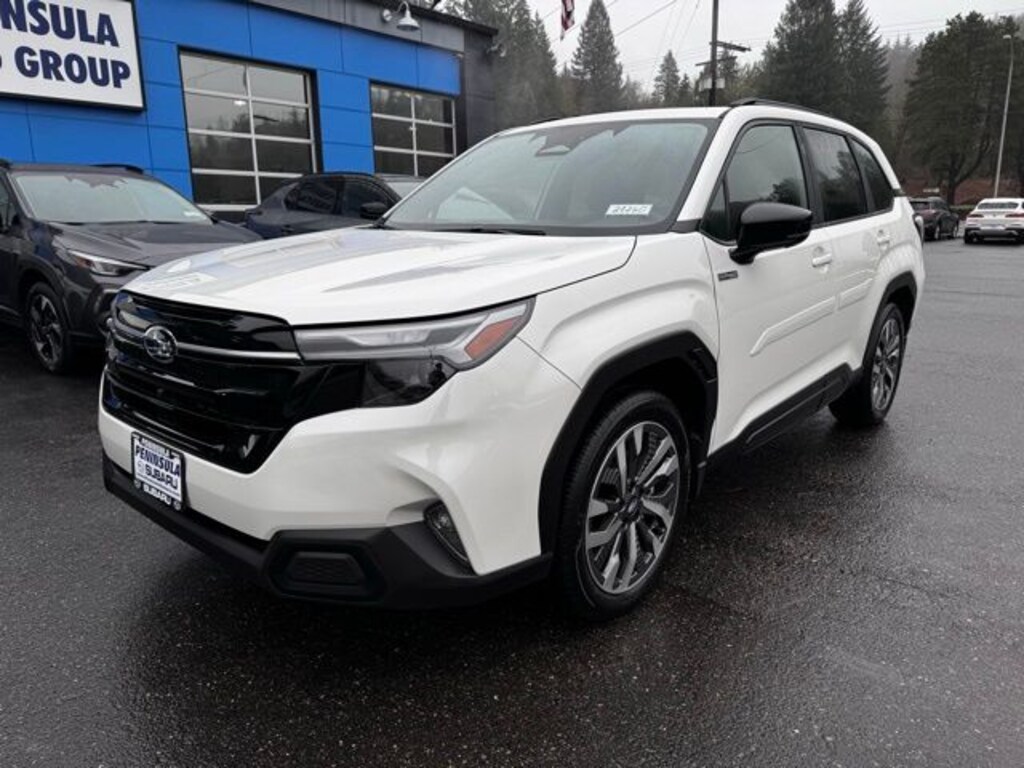 New 2025 Subaru Forester Touring Hybrid SUV