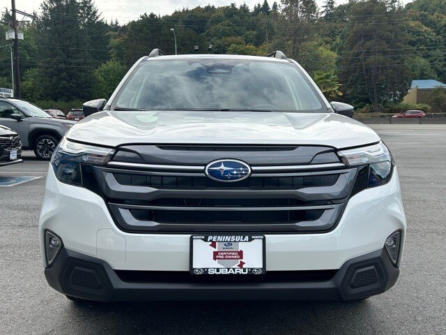 2025 Subaru Forester Premium Base photo 3