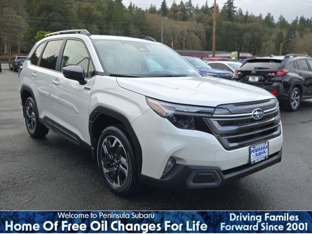 2025 Subaru Forester Limited's photo