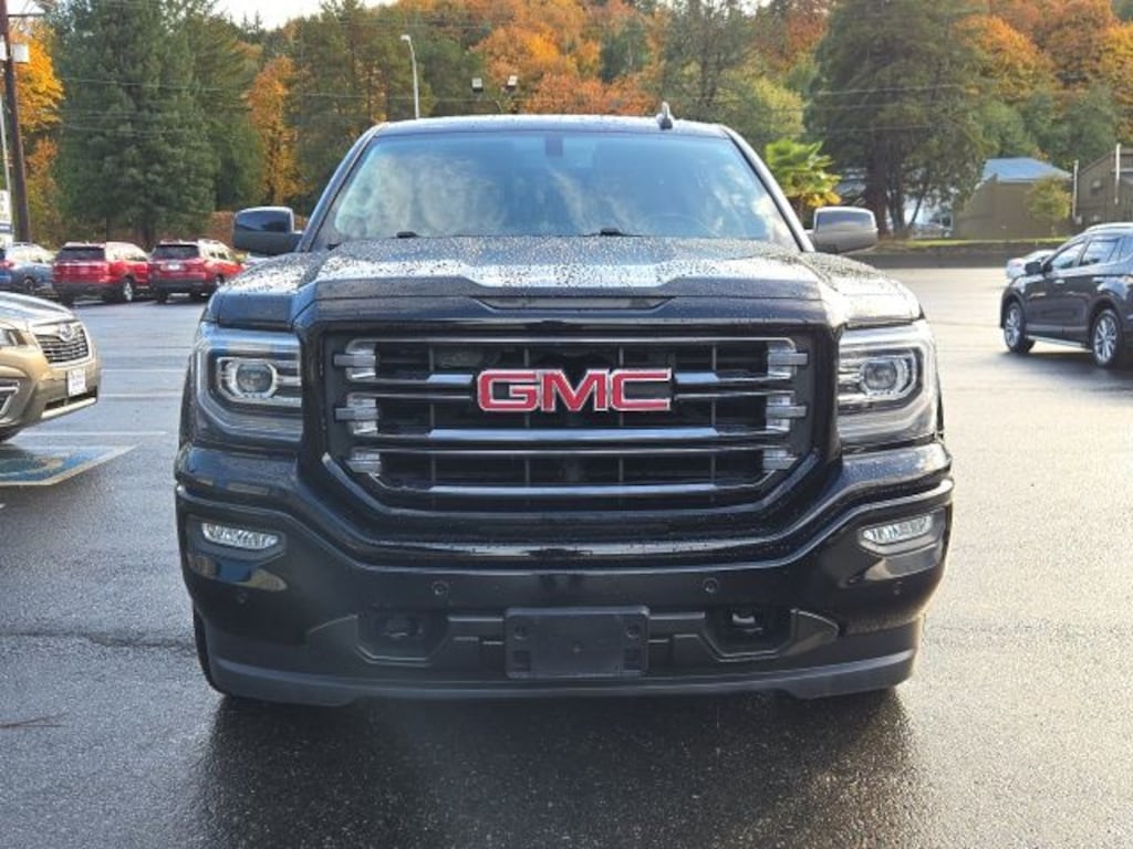 Used 2017 GMC Sierra 1500 SLT Truck
