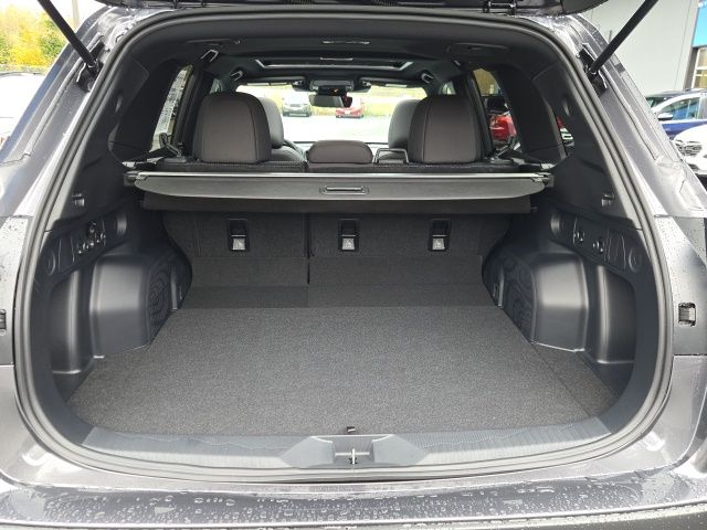 2026 Subaru Forester Premium - Photo 18