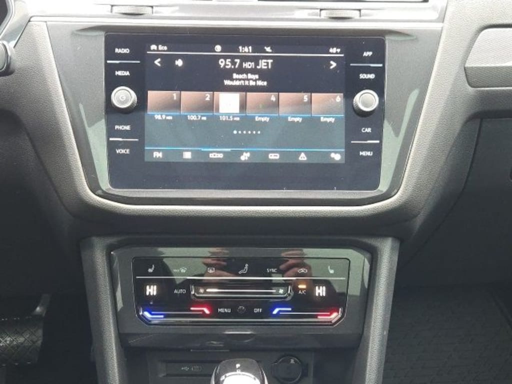 Used 2024 Volkswagen Tiguan 2.0T SE SUV