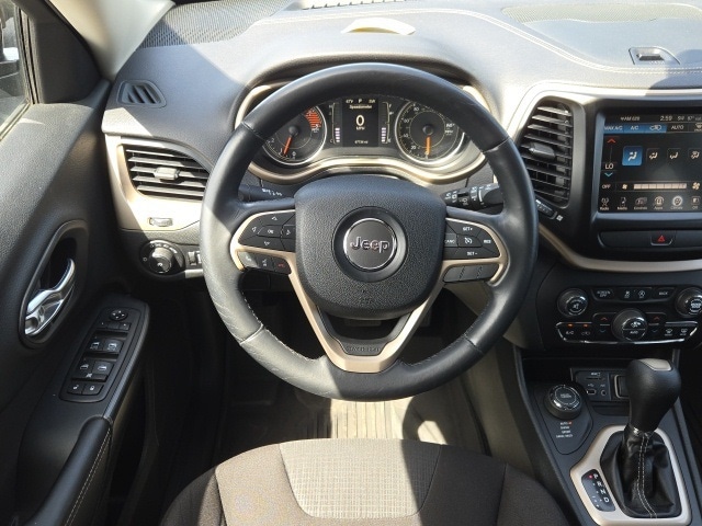 Used 2016 Jeep Cherokee Altitude with VIN 1C4PJMCS9GW111282 for sale in Bremerton, WA