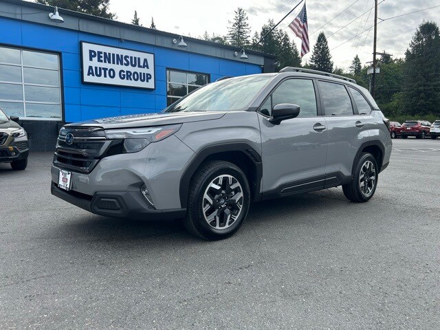 2025 Subaru Forester Premium photo 4