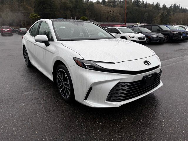 2025 Toyota Camry XLE's photo
