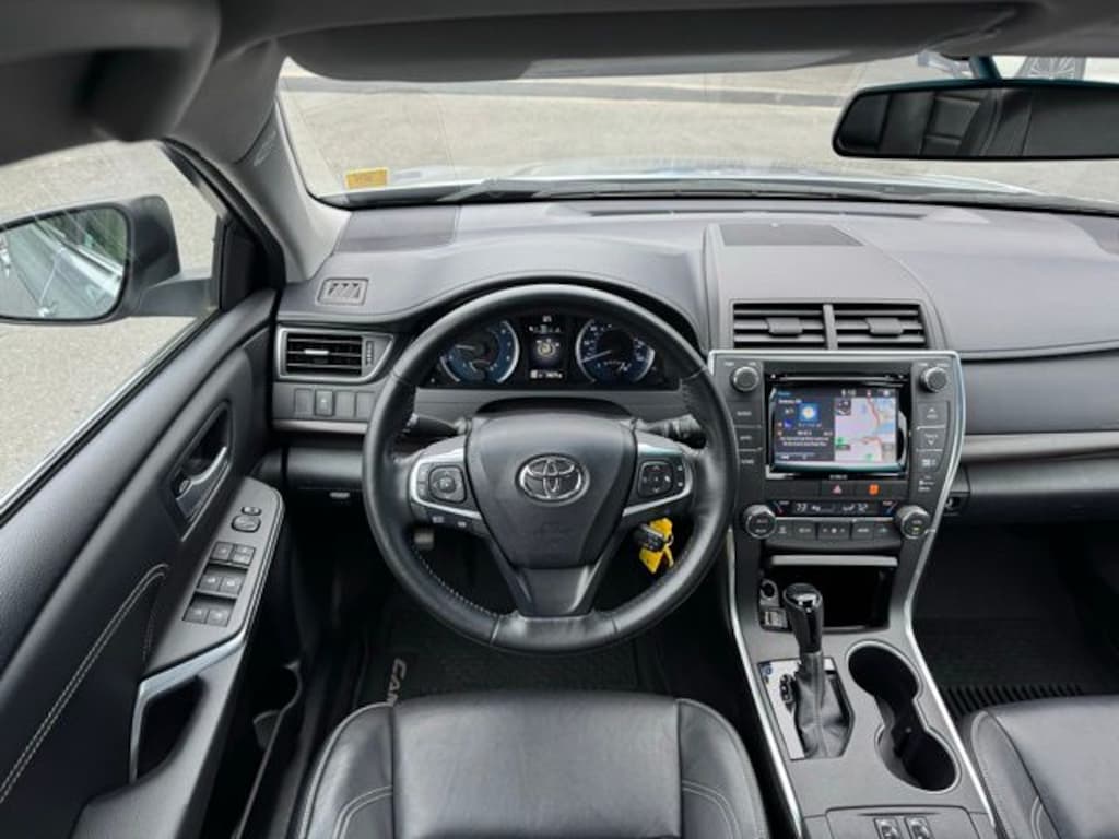 Used 2016 Toyota Camry XLE Sedan