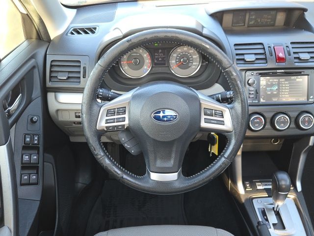2014 Subaru Forester 2.5i Limited photo 2