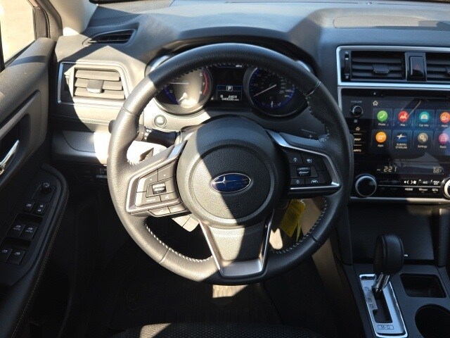 2019 Subaru Outback 2.5i Premium photo 2