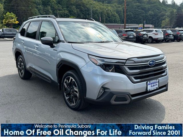 2025 Subaru Forester Limited's photo